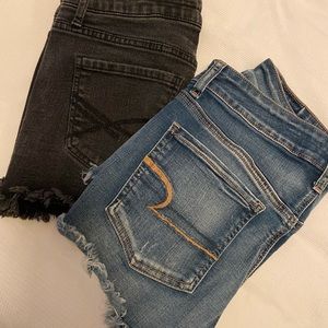 2 pairs of shorts